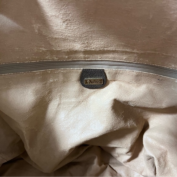 Vintage Gucci duffle bag - Picture 9 of 10